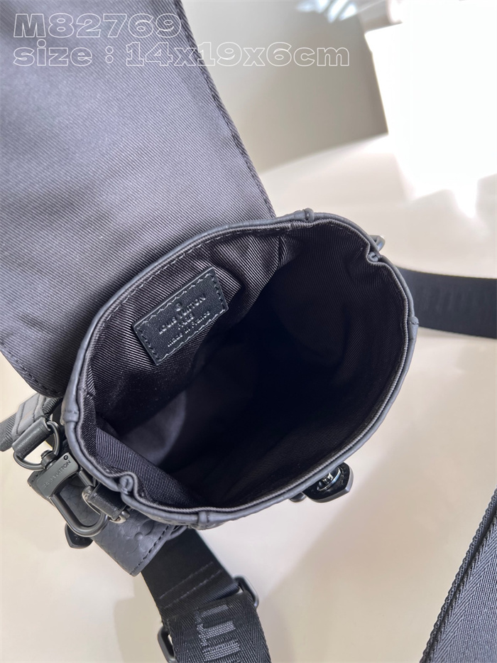LOUIS VUITTON  루이비통 나노 크리스토퍼 크로스백 M82769
