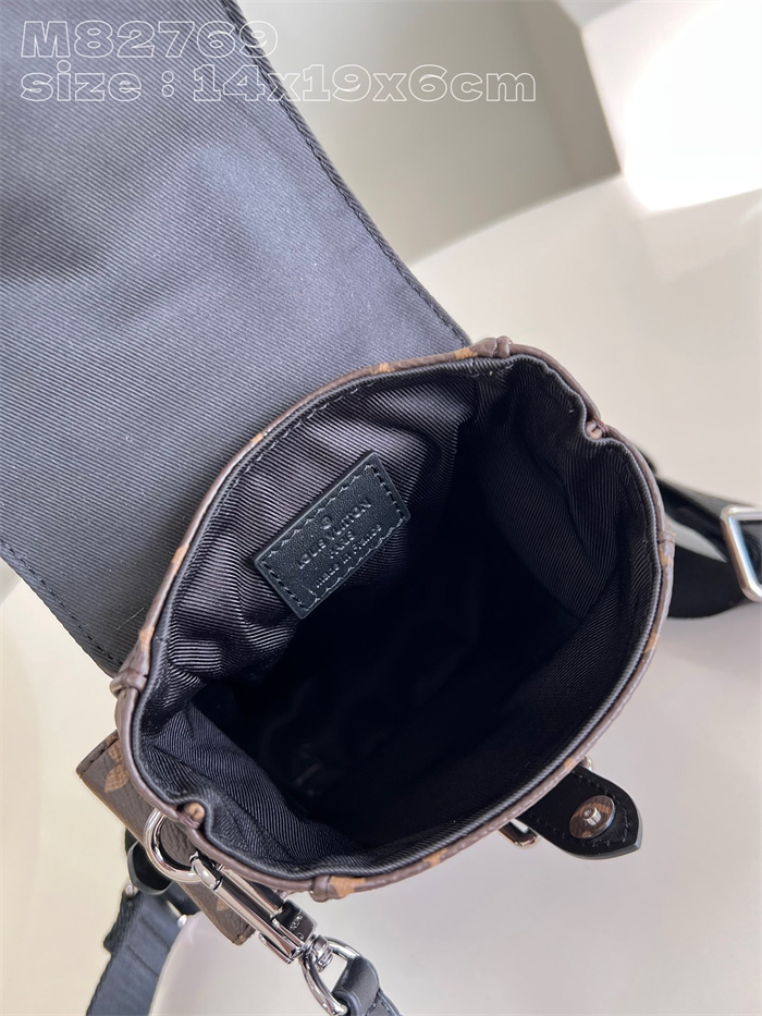LOUIS VUITTON 루이비통 나노 크리스토퍼 크로스백 M82769