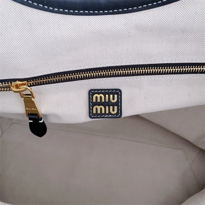 Miumiu 미우미우 토트백 5BG276