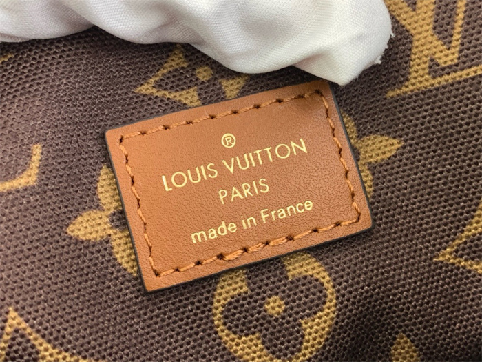 LOUIS VUITTON 루이비통 시어링 백팩 M2338