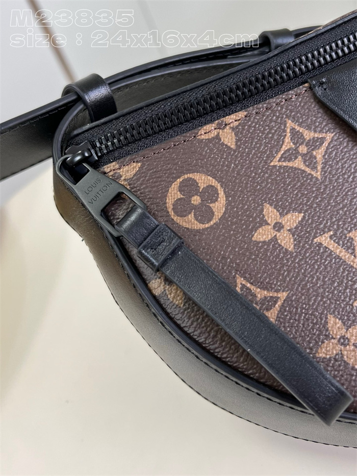 LOUIS VUITTON 루이비통 크로스백&숄더백 LV 문 크로스바디 M23835