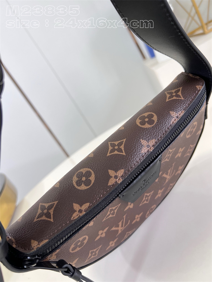 LOUIS VUITTON 루이비통 크로스백&숄더백 LV 문 크로스바디 M23835