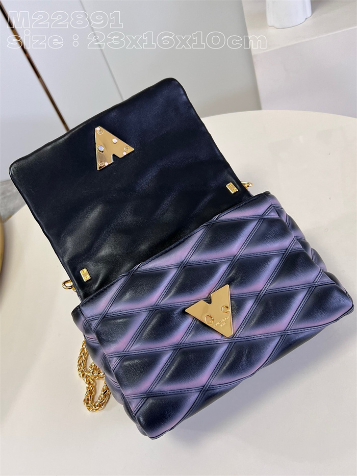 LOUIS VUITTON 루이비통 New런칭 GO-14 MM M22891
