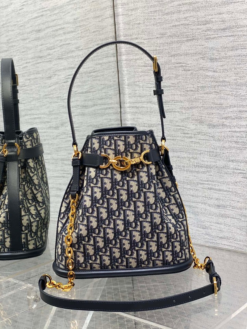  DIOR 디올 오블리크 쎄디올 버킷백