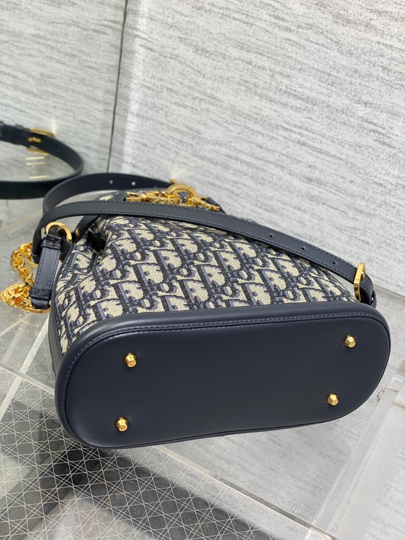  DIOR 디올 오블리크 쎄디올 버킷백