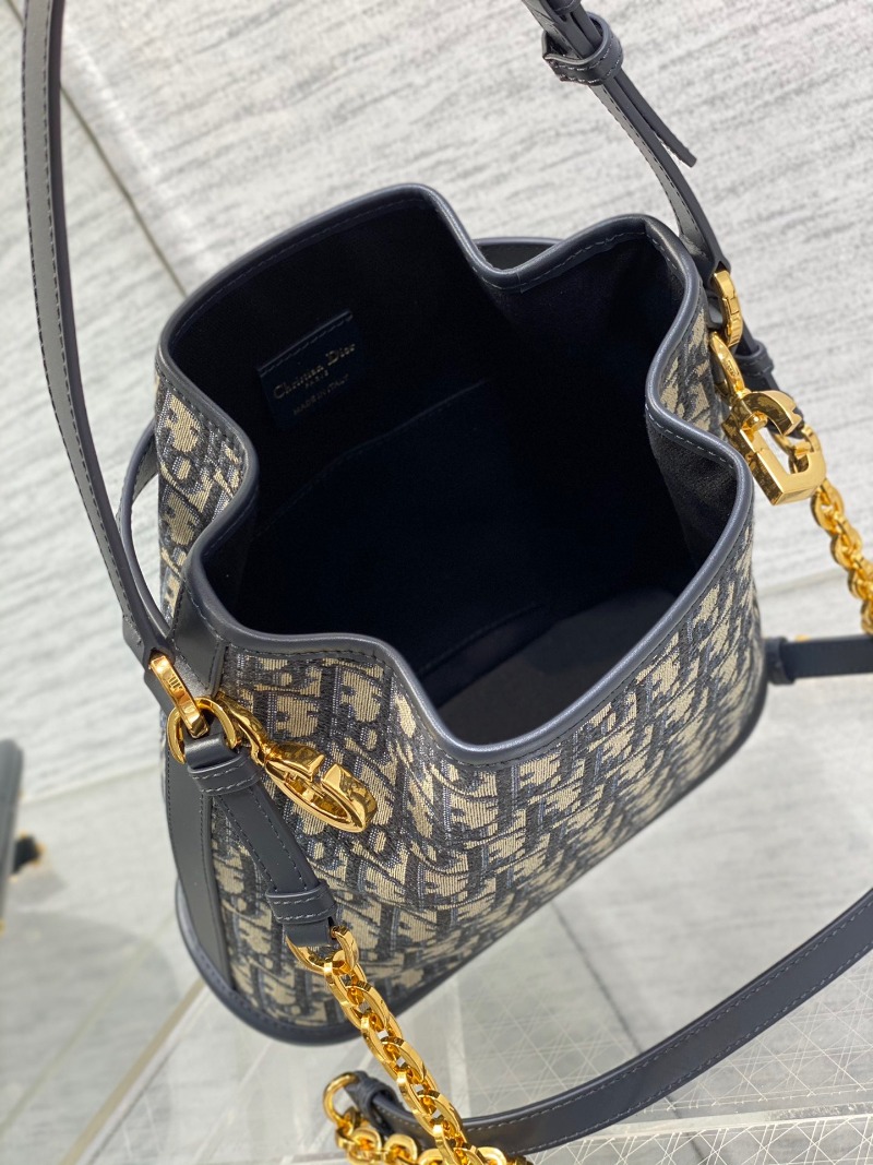  DIOR 디올 오블리크 쎄디올 버킷백