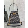  DIOR 디올 오블리크 쎄디올 버킷백