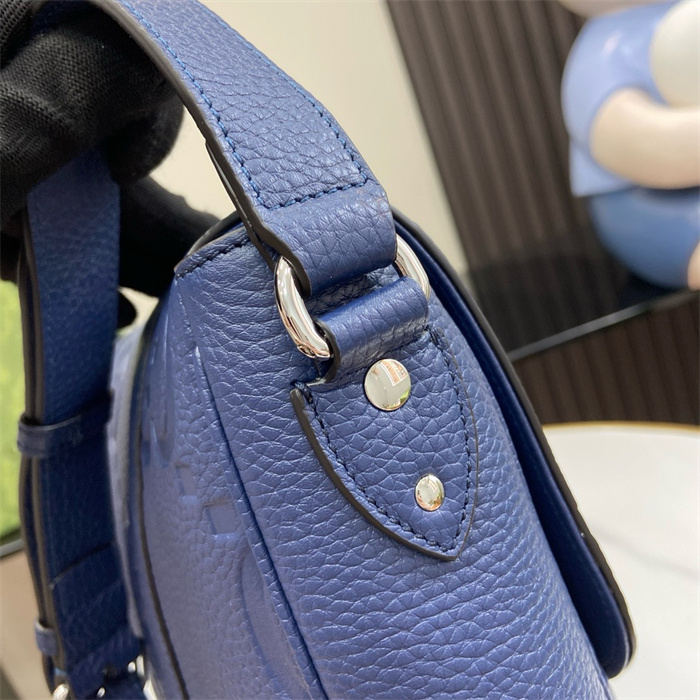 GUCCI 구찌 점보 GG 미디엄 메신저백 760234