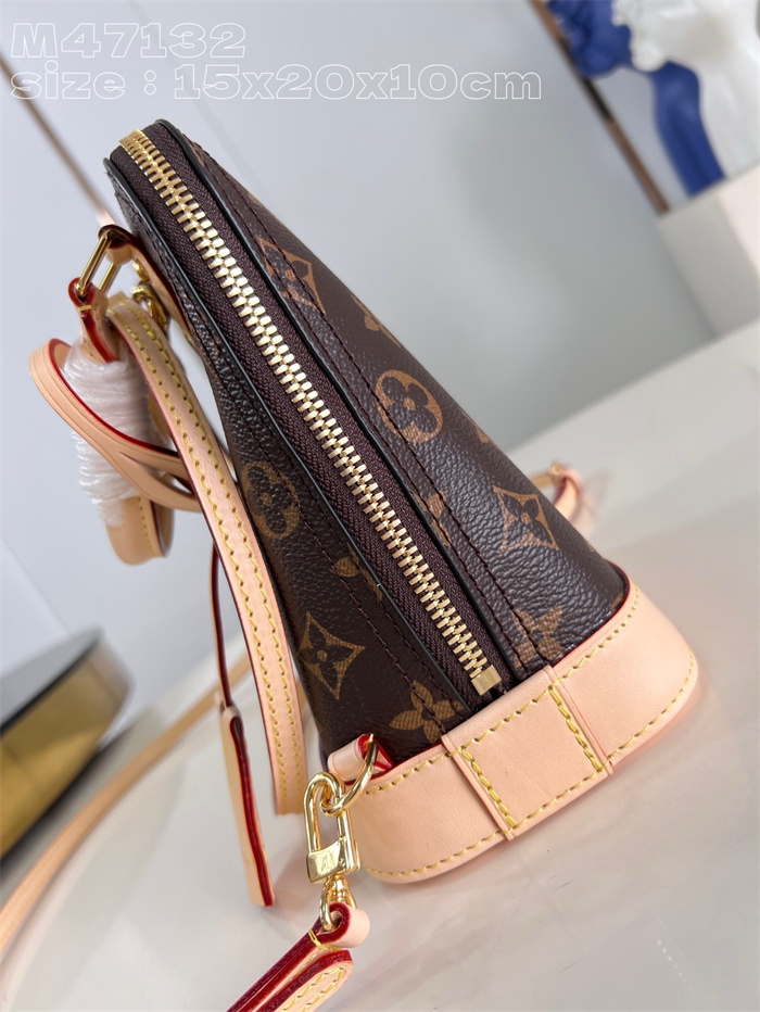 LOUIS VUITTON  루이비통 알마 백팩 M47132