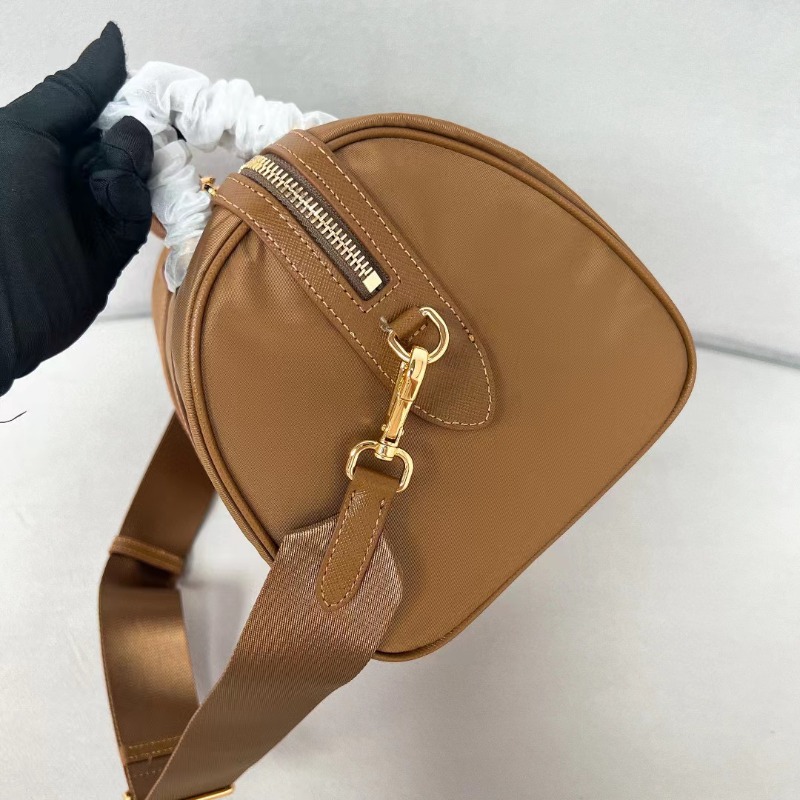 PRADA 프라다 리에디션 나일론 사피아노 탑핸들 보스턴백