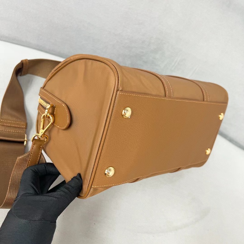 PRADA 프라다 리에디션 나일론 사피아노 탑핸들 보스턴백