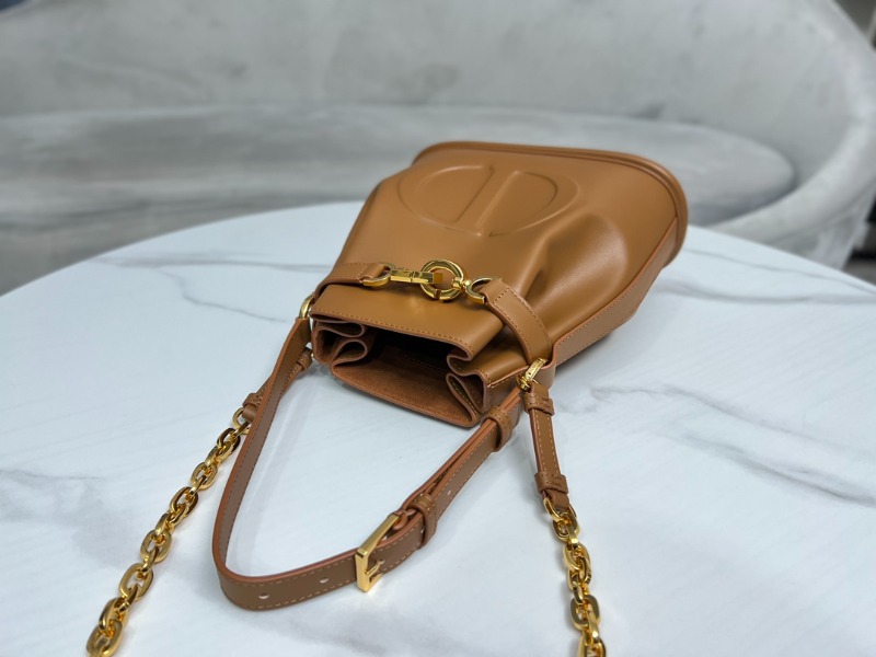  [배우 이민정] DIOR 디올 C'EST DIOR 미디엄 백 브라운