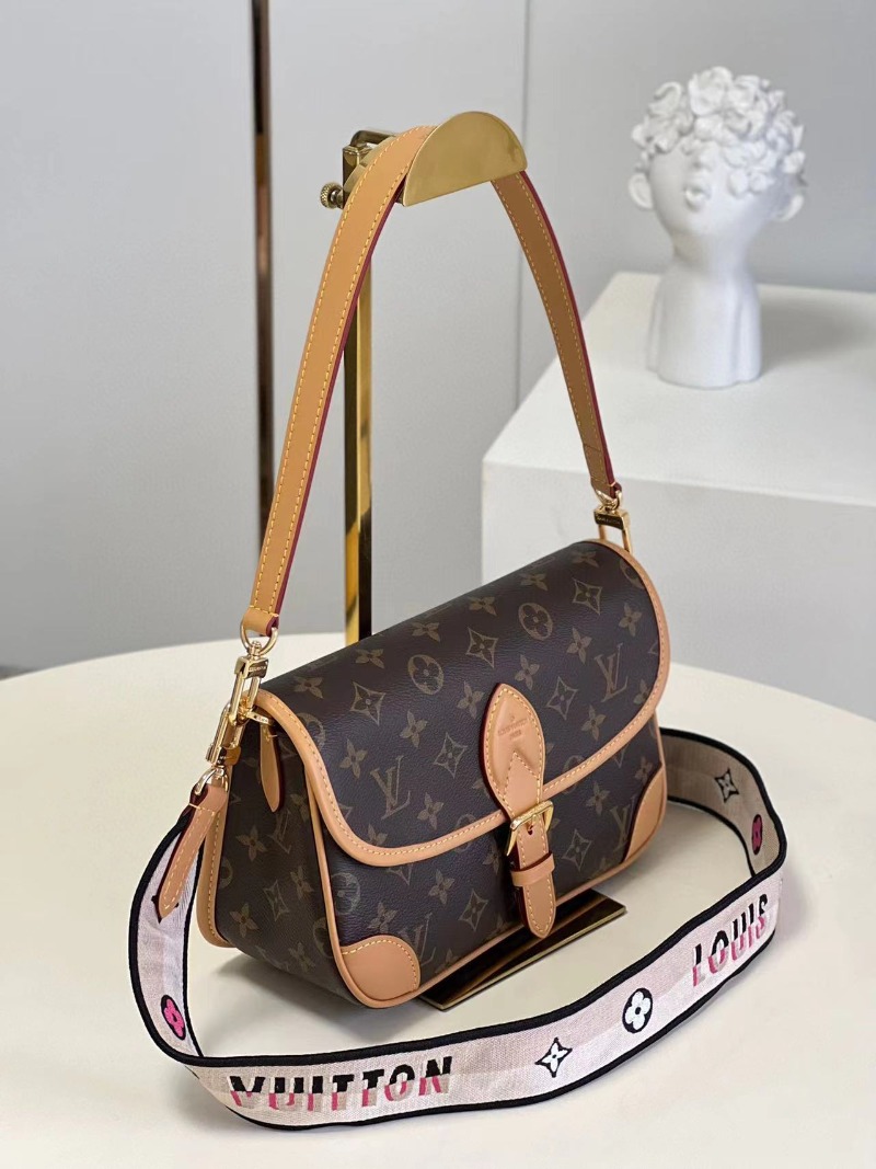  [마마무 화사] LOUIS VUITTON 루이비통 다이앤 모노그램 핸드백