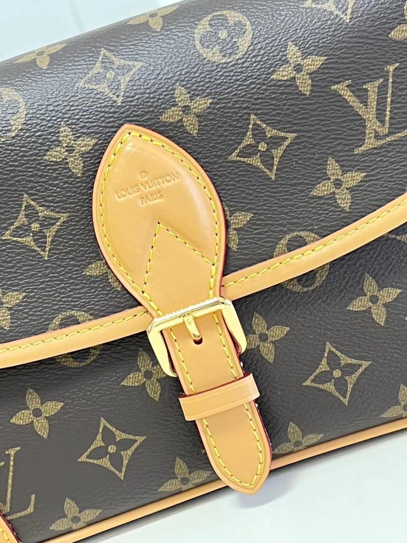  [마마무 화사] LOUIS VUITTON 루이비통 다이앤 모노그램 핸드백