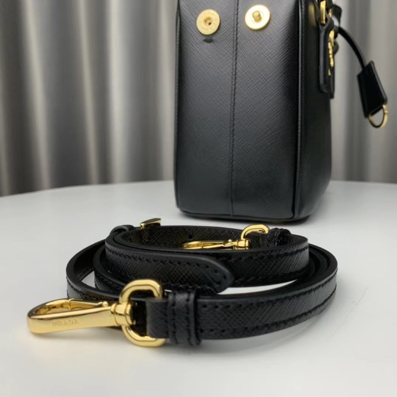 43위 [배우 김태리] PRADA 프라다 갤러리아 사피아노 가죽 미니백