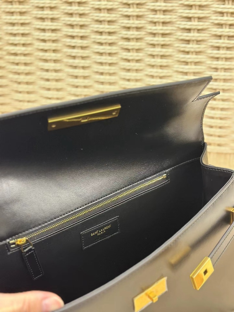 [블랙핑크 로제] SAINT LAURENT 생로랑 박스 맨하튼 숄더백