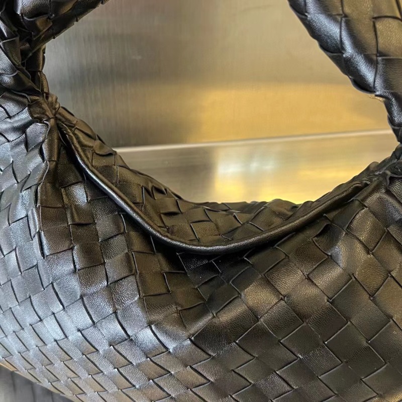 [배우 이청아] BOTTEGA VENETA 보테가베네타 홉 스몰 레더 숄더백
