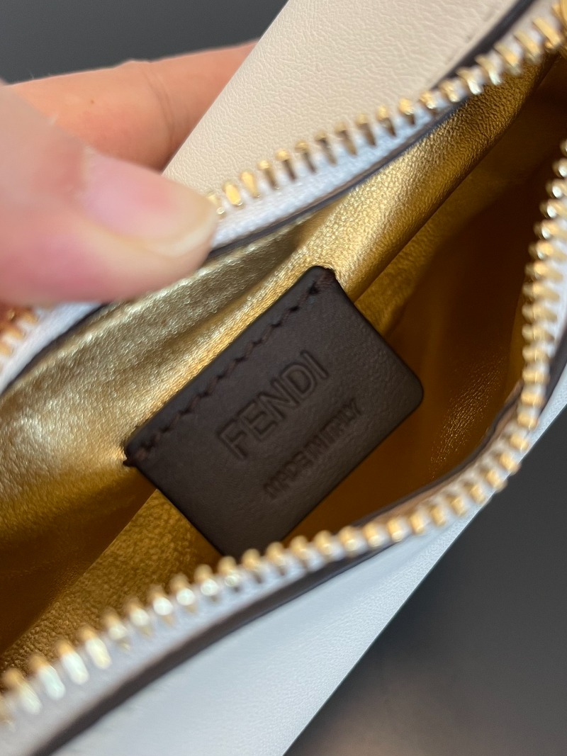 [배우 송혜교] FENDI 펜디 그라피 미니백