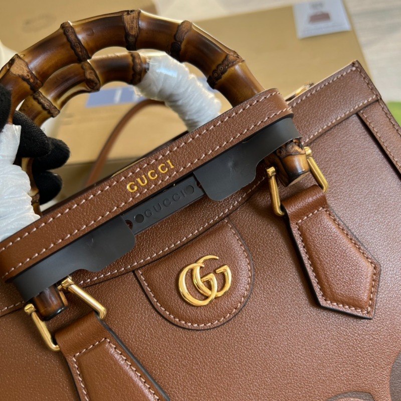 [가수 아이유] GUCCI 구찌 빅로고 다이애나 토트백