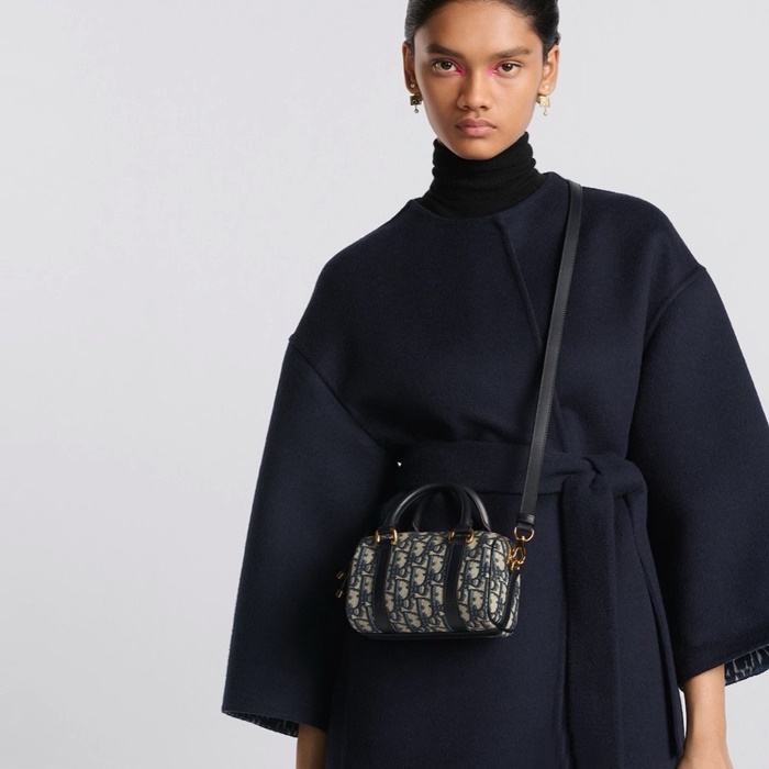 Dior 오블리크 그루브 백 S2348