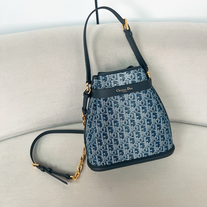 DIOR 디올 여성 쎄디올 버킷백 M2271