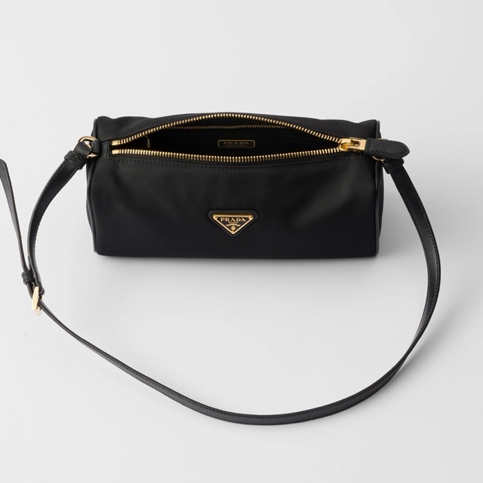 PRADA  프라다 여성 스포츠 섹시 호보 백