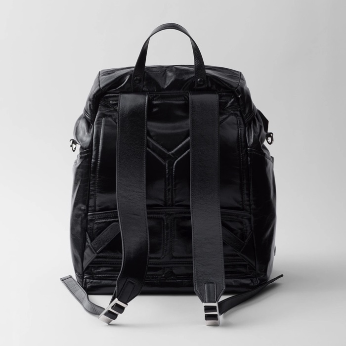 PRADA  프라다 블랙 백팩