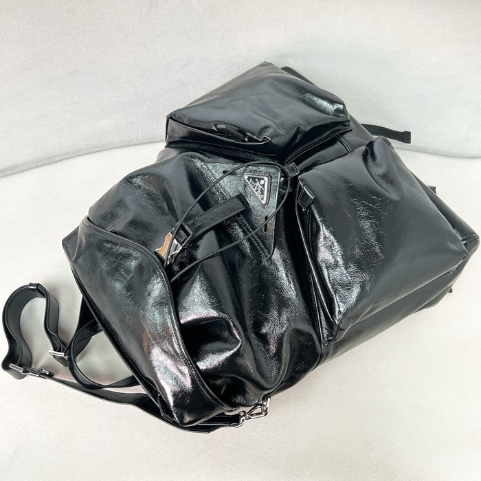 PRADA  프라다 블랙 백팩