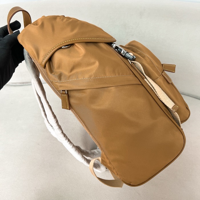 PRADA 프라다 남성 나일론 백팩