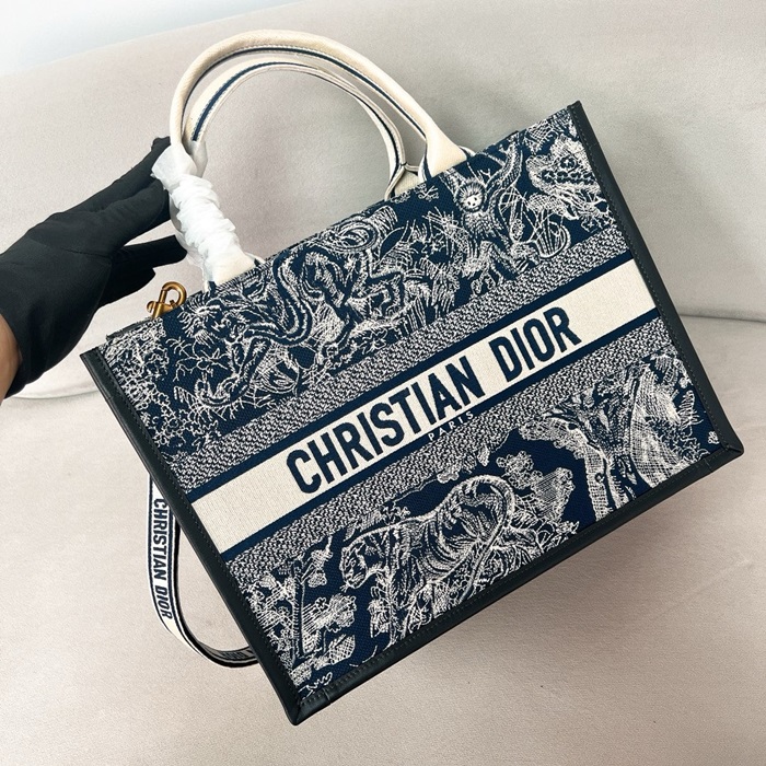 Dior 디올 여성 크리스찬 북토트