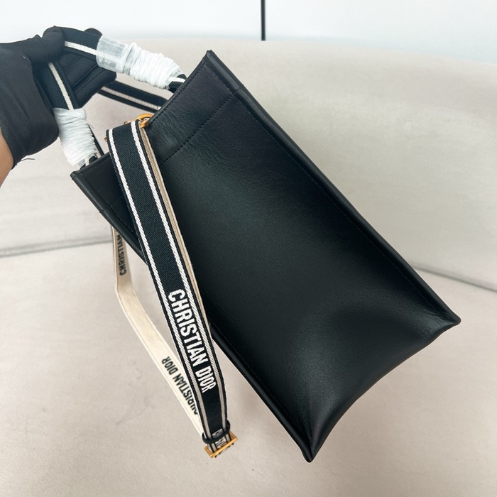 Dior 디올 여성 크리스찬 북토트