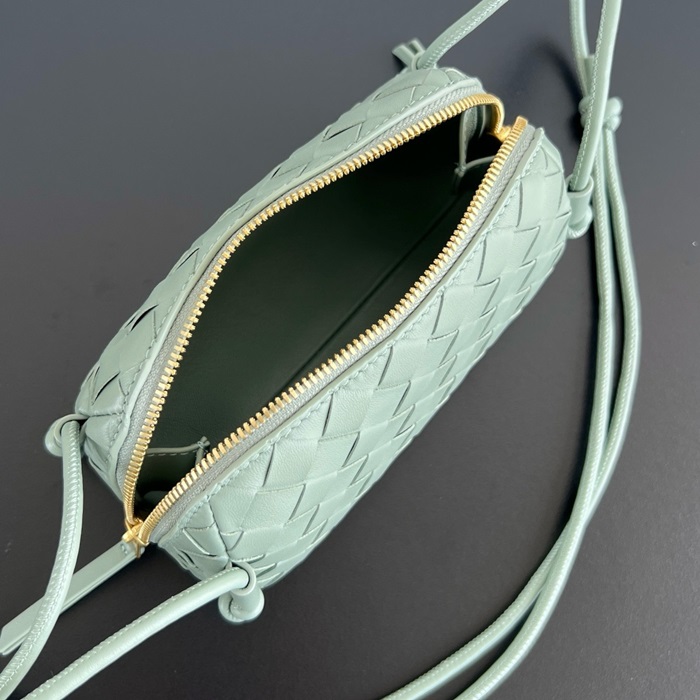 Bottega Veneta 보테가베네타 여성 콘서트 파우치