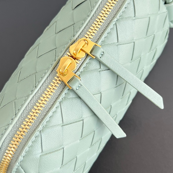 Bottega Veneta 보테가베네타 여성 콘서트 파우치