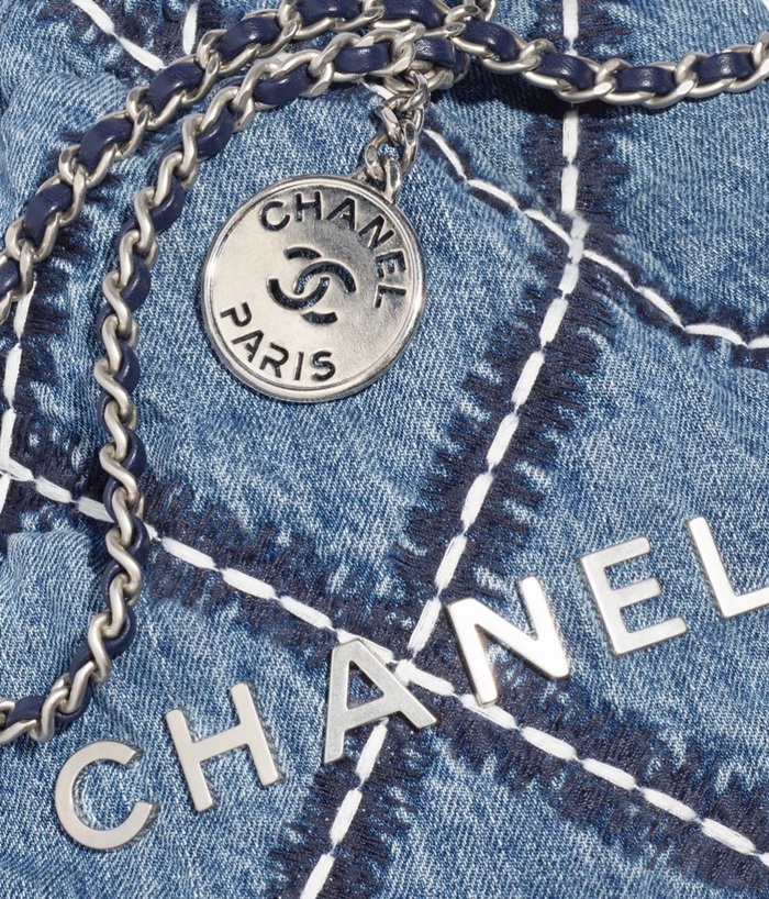 Chanel 샤넬 여성 24P 미니 22