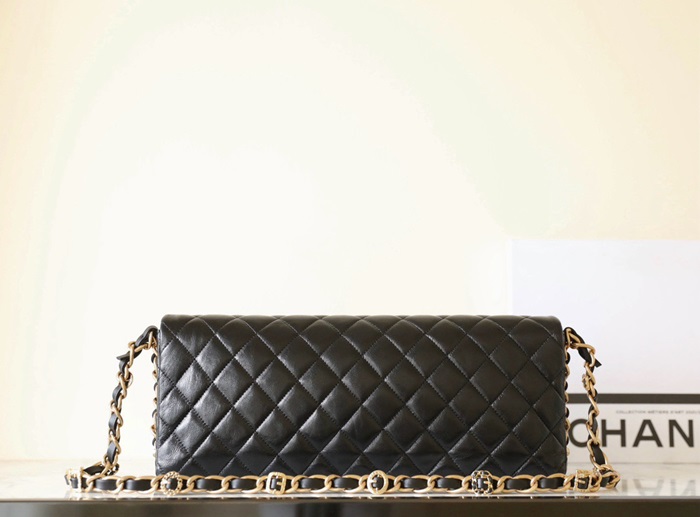 Chanel 샤넬 여성 24A 맥시 핸드백