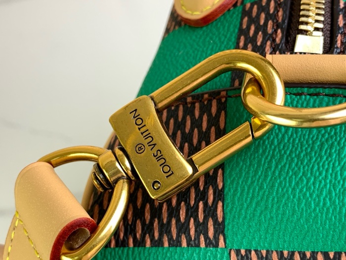 LOUIS VUITTON 루이비통 남성 체스 메신저 베르
