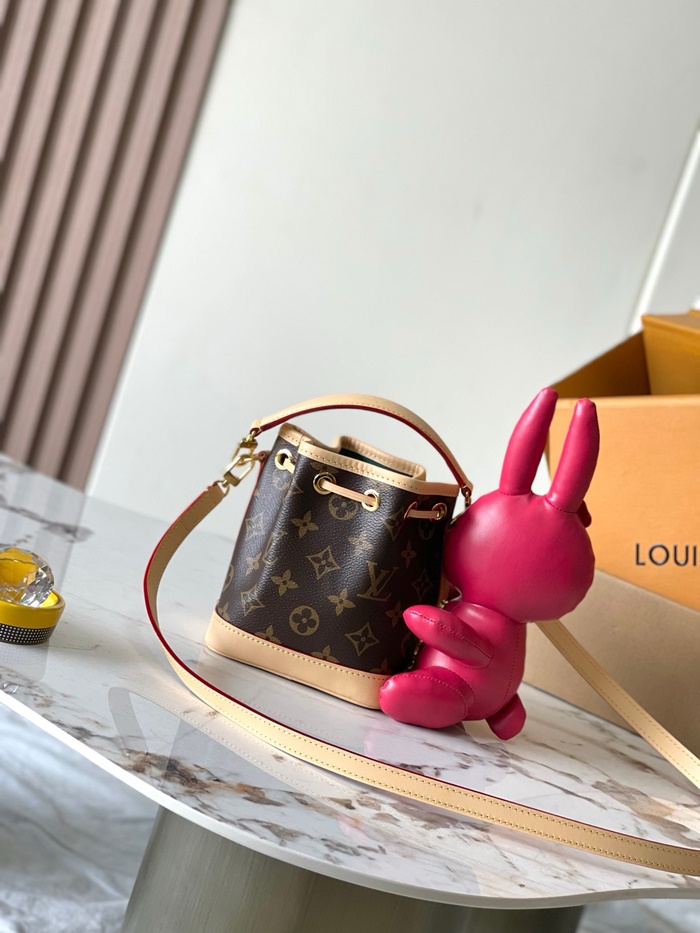 LOUIS VUITTON 루이비통 여성 미라클 모노그램 나노 노에