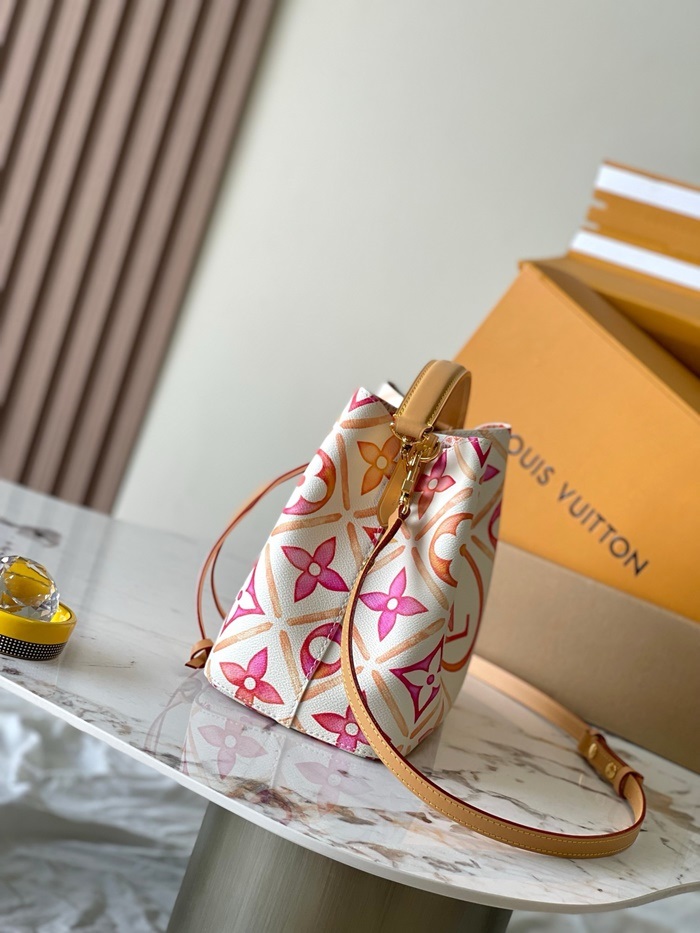 LOUIS VUITTON  루이비통 여성 네오노에 BB