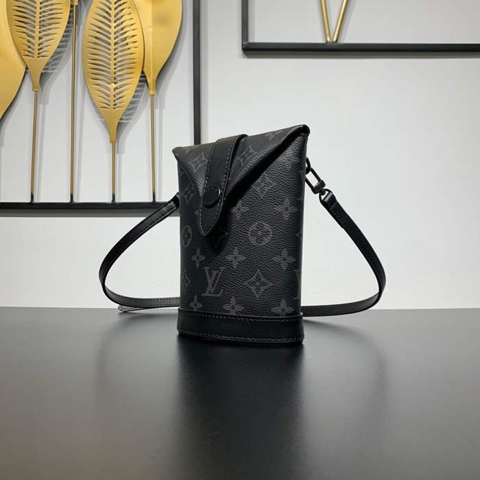 LOUIS VUITTON 루이비통 남성 엔벨로프 파우치