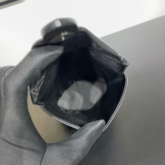 LOUIS VUITTON 루이비통 남성 엔벨로프 파우치