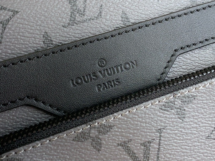 LOUIS VUITTON 루이비통 남성 트리오 메신저 백