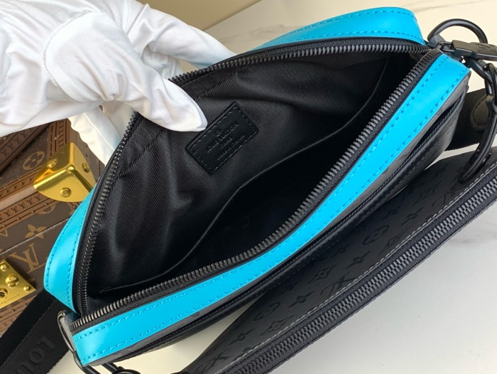 LOUIS VUITTON 루이비통 남성 트리오 메신저 백