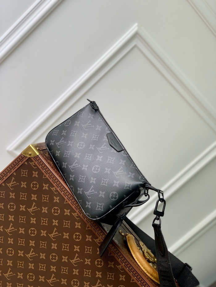LOUIS VUITTON 루이비통 남성 포쉐트 악세수아