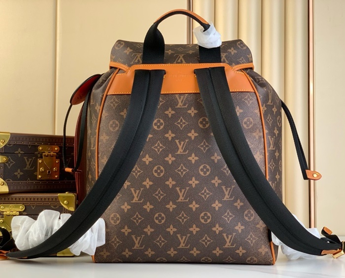 LOUIS VUITTON 루이비통 남성 몽수리 백팩