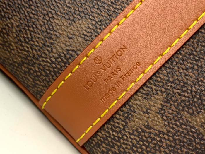 LOUIS VUITTON 루이비통 남성 키폴 반둘리에 50