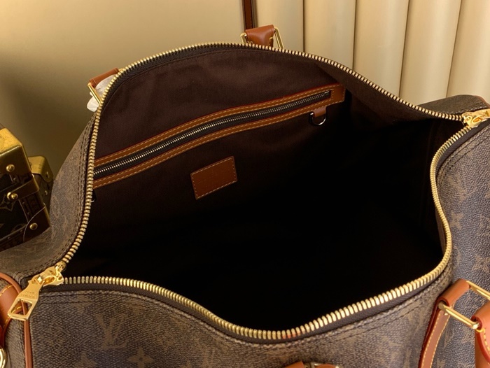 LOUIS VUITTON 루이비통 남성 키폴 반둘리에 50