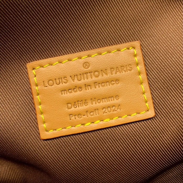 Louis vuitton 루이비통 남성 러시 범백