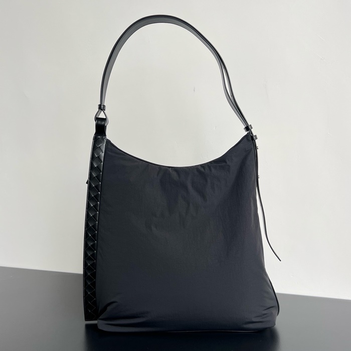 Bottega veneta 보테가베네타 남성 라지 크로스로드 호보 백