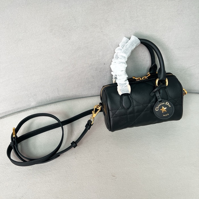 Dior 디올 여성 미니 그루브 백 16