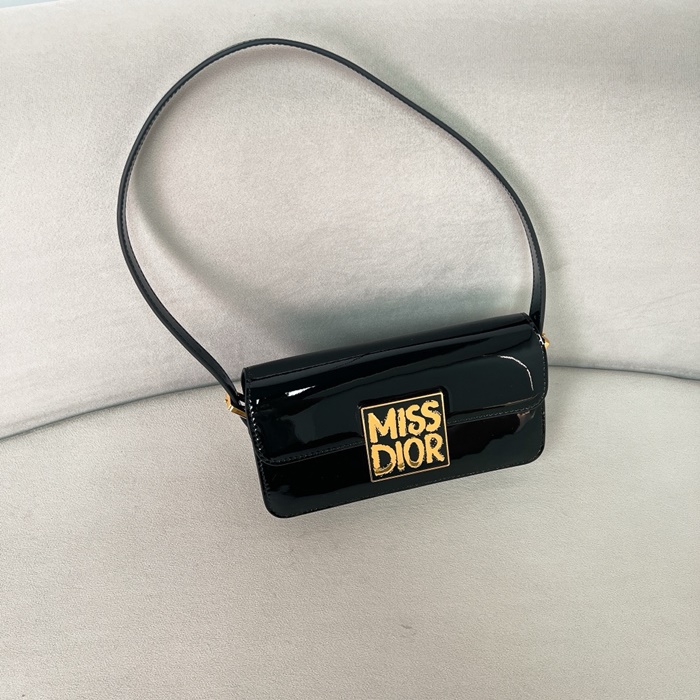 Dior 디올 여성 미스 디올 플랩백